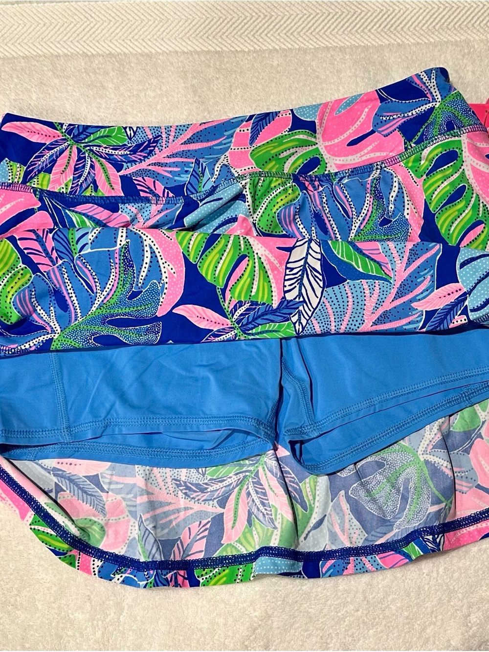 Lilly Pulitzer Pink Blue Green Leaf Print Skort - Picture 3 of 4